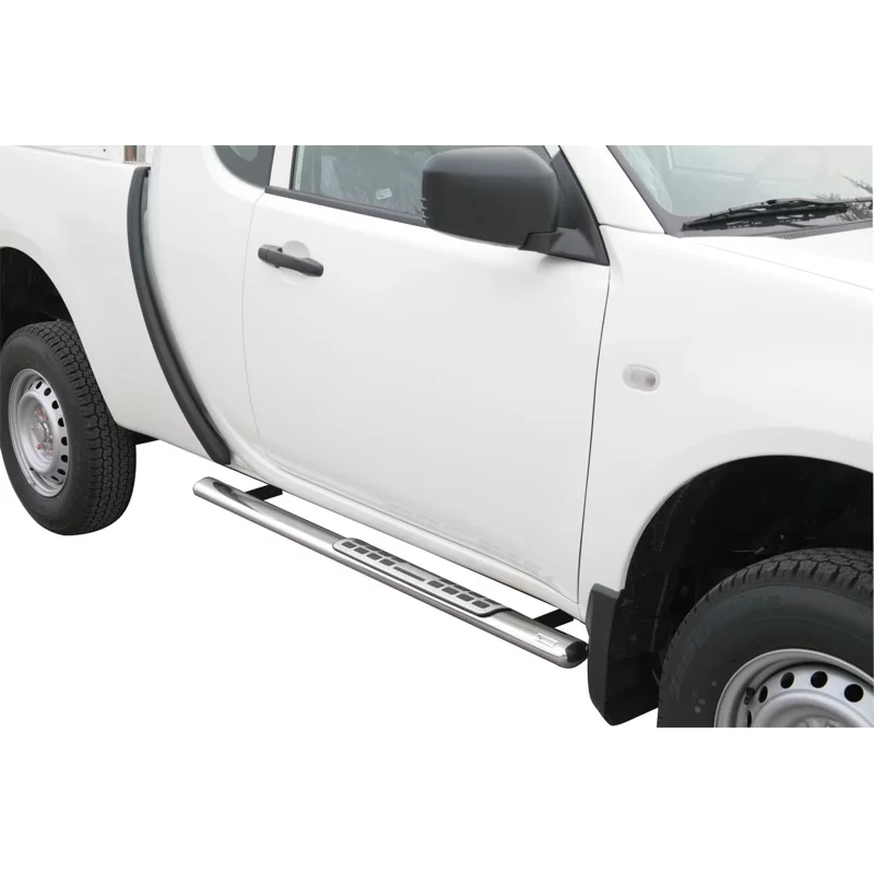 Estribos Mitsubishi L200 Club Cab Estribos Mitsubishi L200 Club Cab
