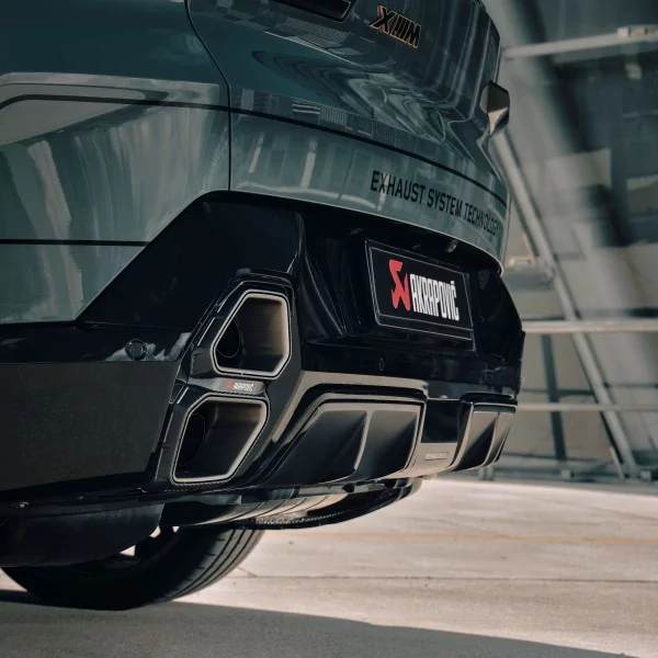 Sportauspuff Akrapovic BMW XM (G09)