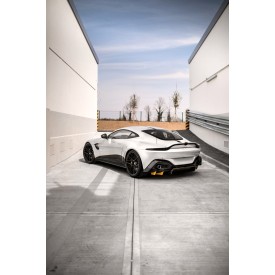 Capristo Aston Martin Vantage V8 4.0 Biturbo 02AM05003005