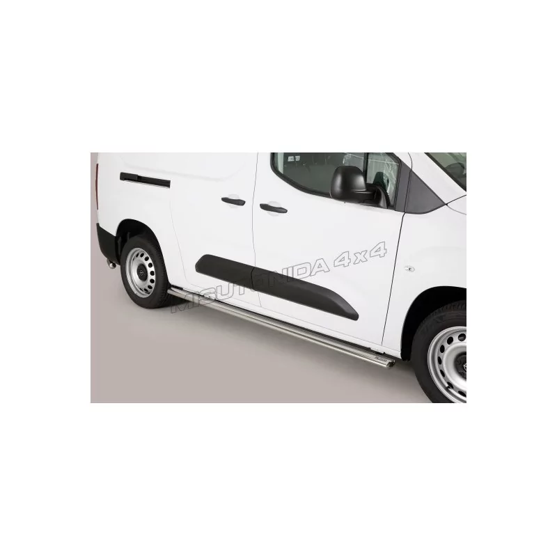 Ovale Seitenschutzrohre Opel Combo L2 2024- Ovale Seitenschutzrohre Opel Combo L2 2024-