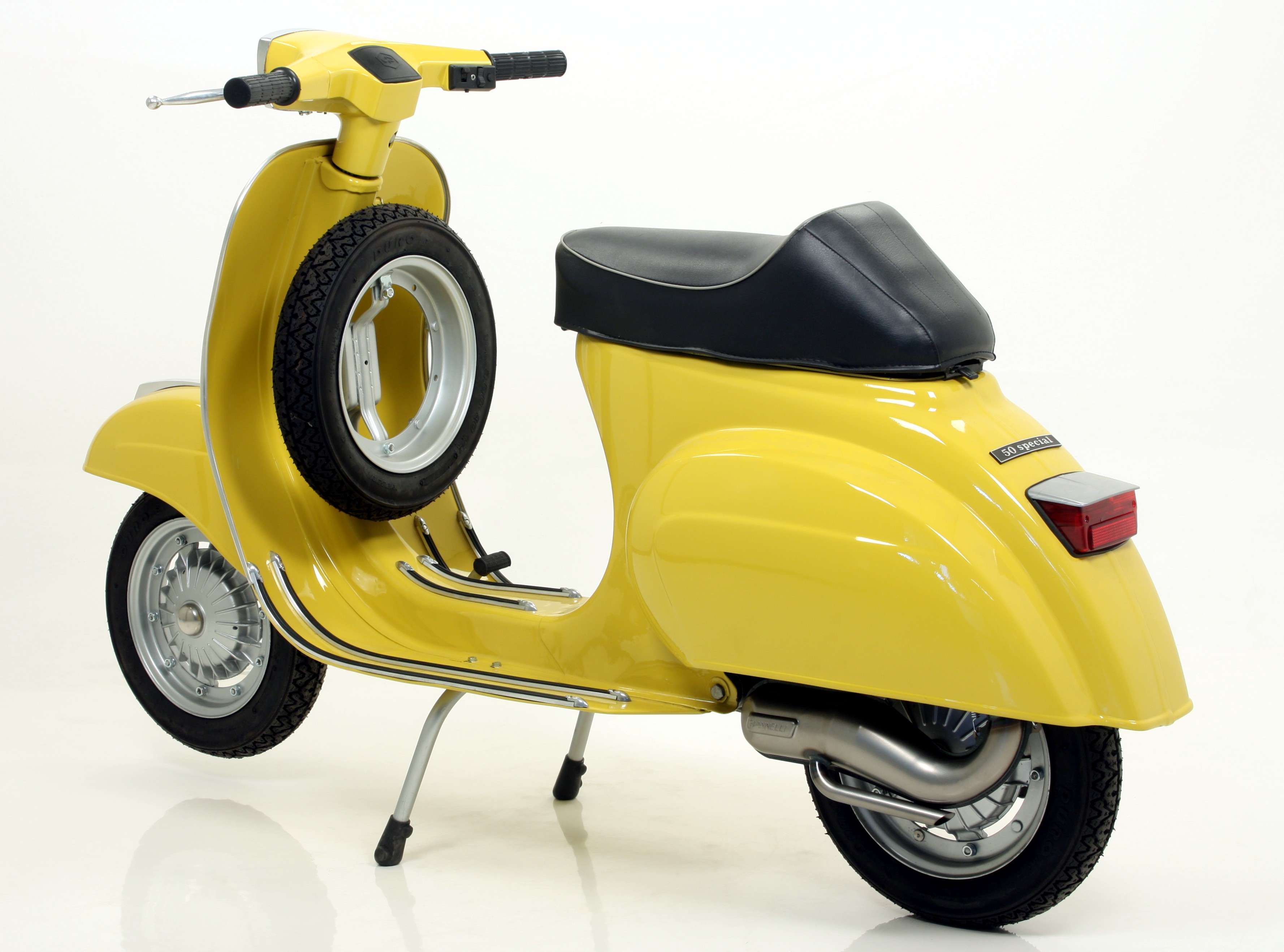 Rosso Vespe 50 Special Arancione Restauro Vespa 50 Special Rosso