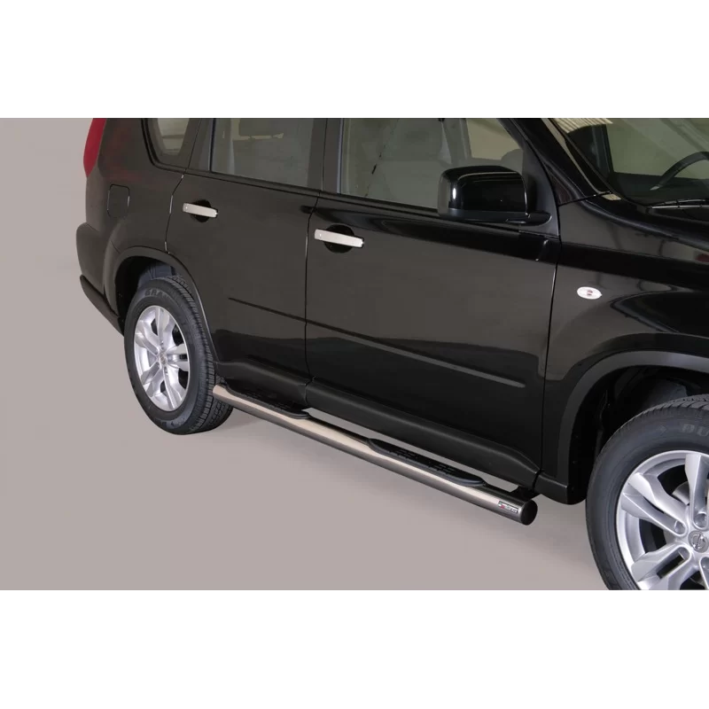 Estribos Nissan Pick Up 2.5 Td Double Cab. 130 Cv Estribos Nissan Pick Up 2.5 Td Double Cab. 130 Cv