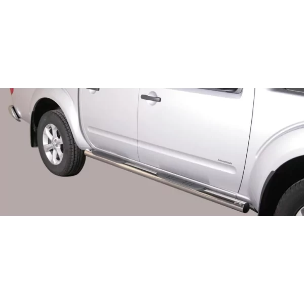Estribos Nissan Navara Double Cab.